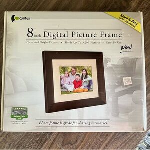 NWT 8-inch Digital Picture Frame